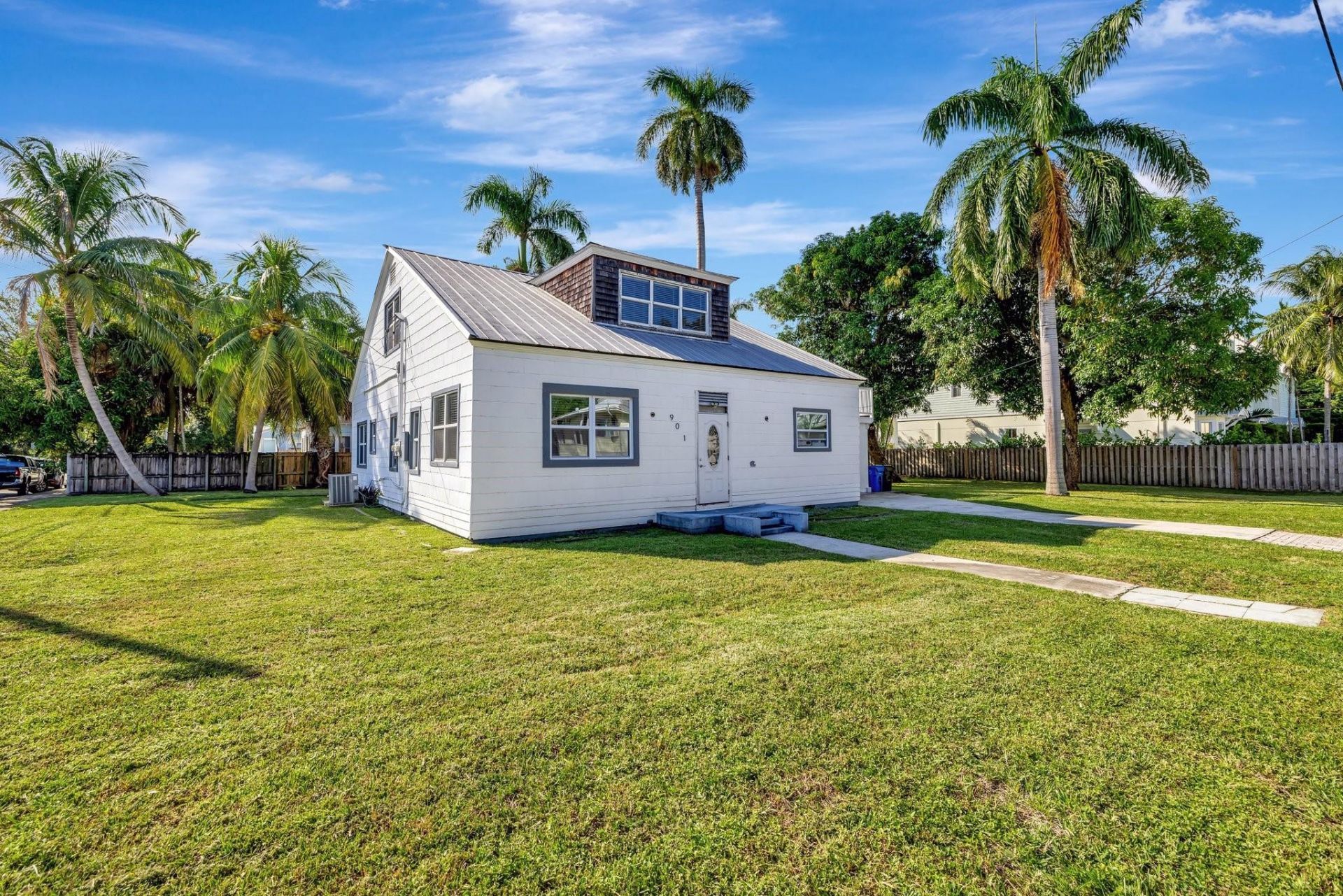 901 W Las Olas Blvd, Fort Lauderdale, FL 33312 Photo