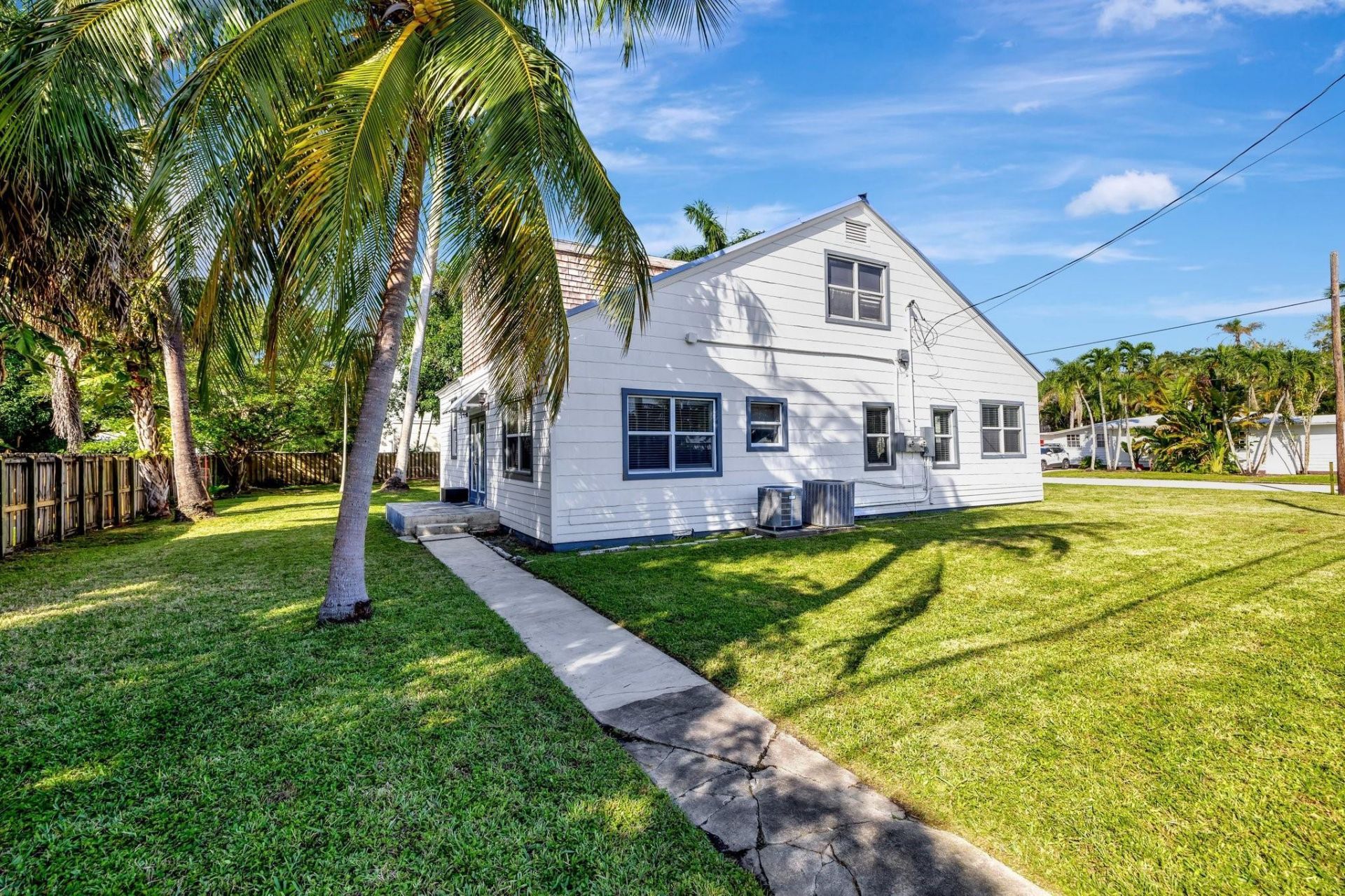 901 W Las Olas Blvd, Fort Lauderdale, FL 33312 Photo