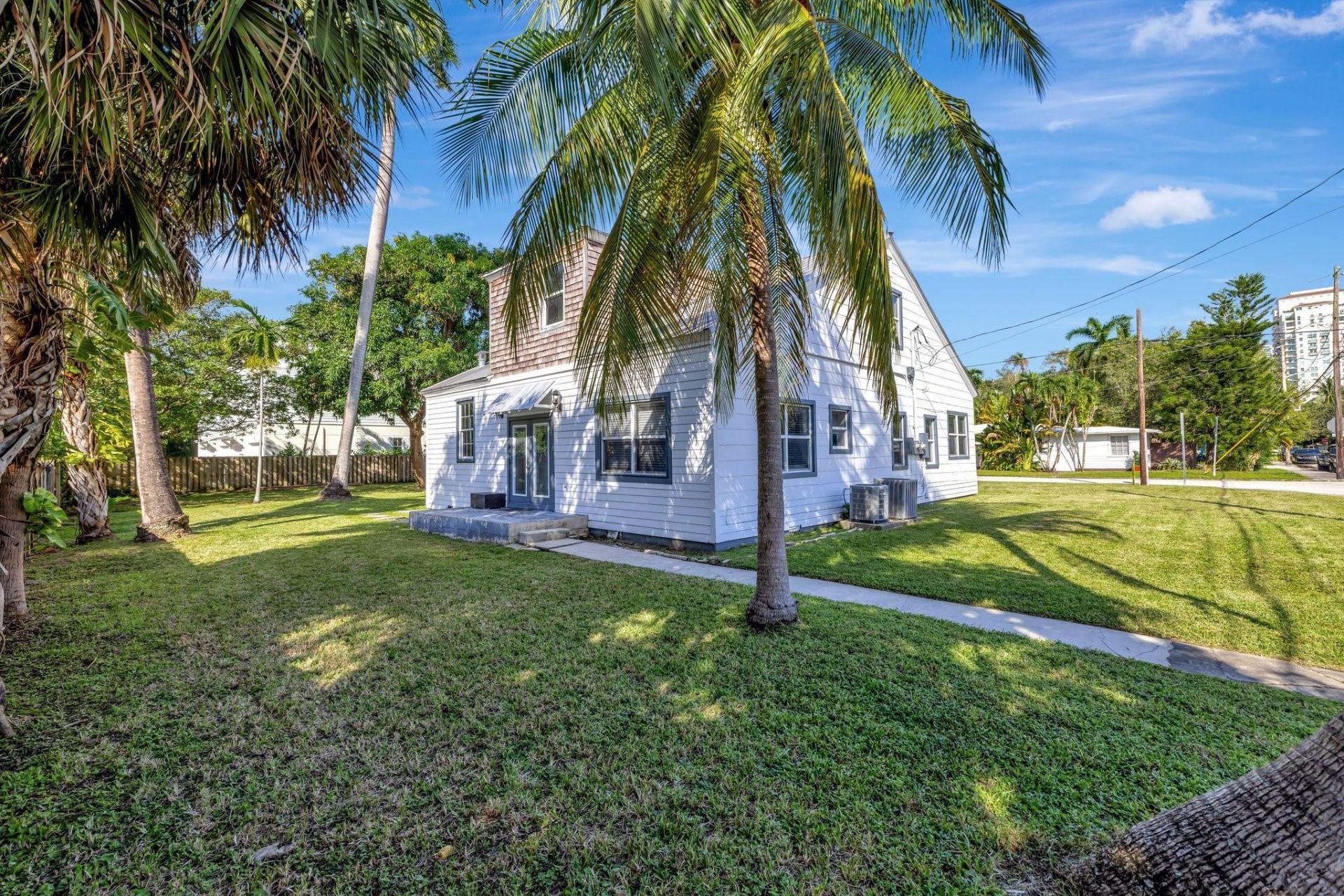 901 W Las Olas Blvd, Fort Lauderdale, FL 33312 Photo