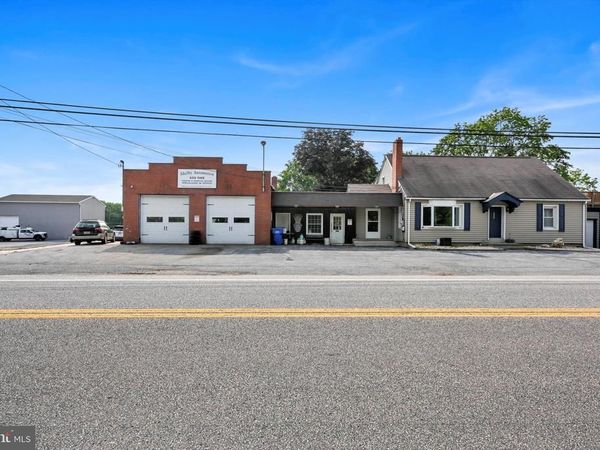 641 LAUDERMILCH ROAD, HUMMELSTOWN, PA 17036