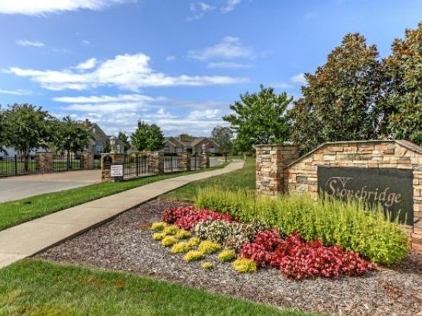 2211 Bridgeway St, Murfreesboro, TN 37128