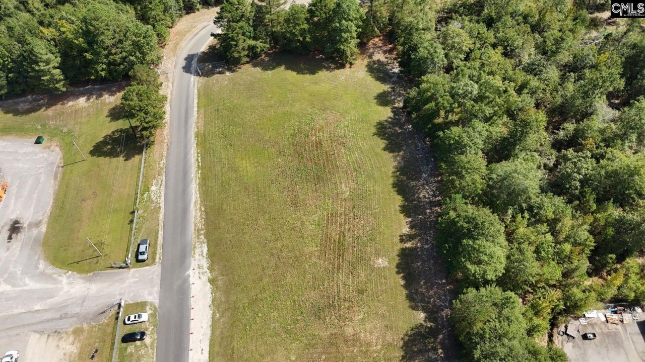 2104 Satterfield Way Photo 6