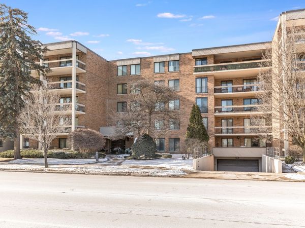 1020 N Harlem Avenue, Unit 3C, River Forest, IL 60305
