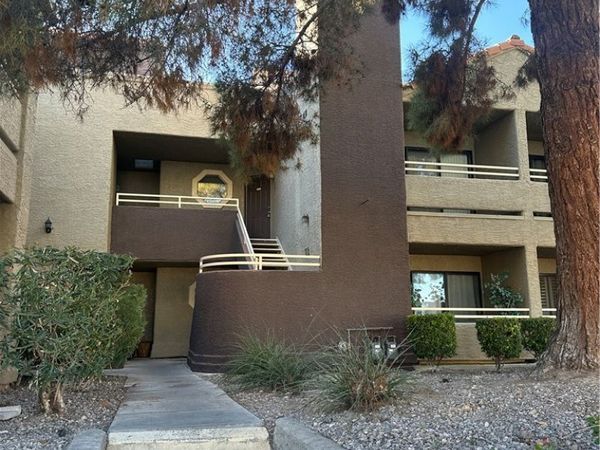 5040 S Rainbow Boulevard, Unit 203, Las Vegas, NV 89118