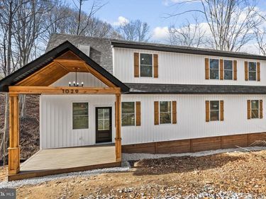 1029 LINDSAY STREET, LYNCHBURG, VA 24502