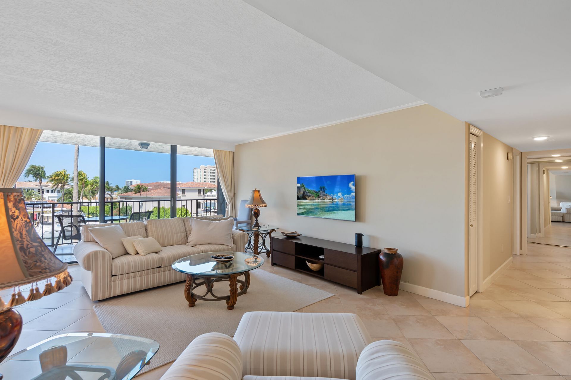 899 Jeffery Street, Unit 310, Boca Raton, FL 33487 Photo