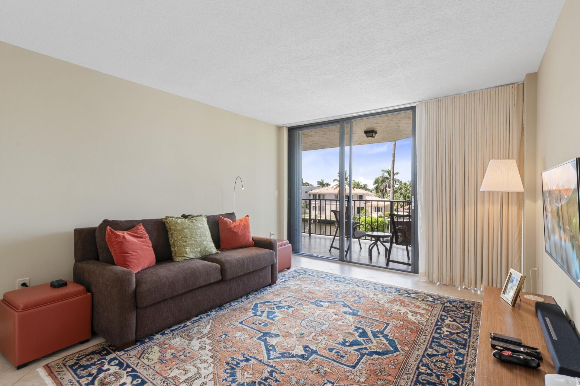 899 Jeffery Street, Unit 310, Boca Raton, FL 33487 Photo