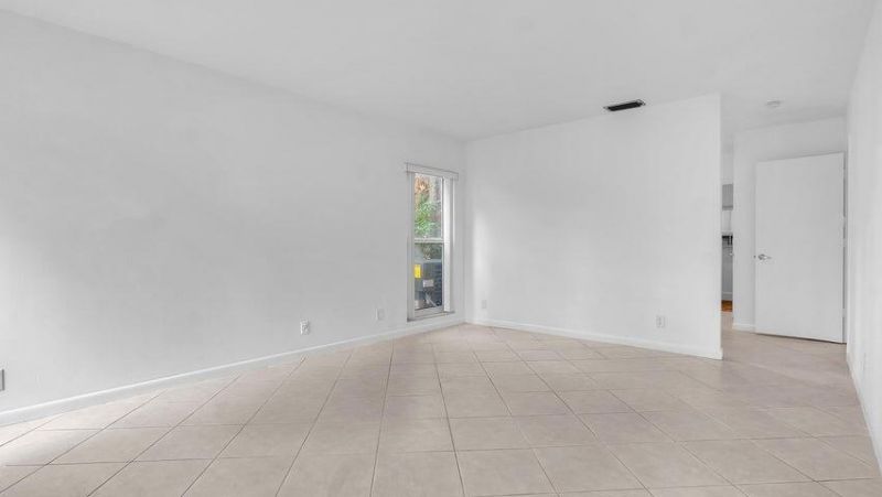 6125 Old Court Road, Unit 133, Boca Raton, FL 33433 Photo