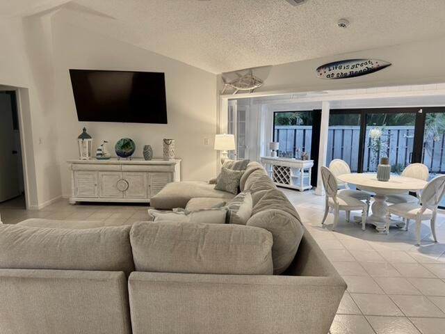 1127 E Seminole Avenue, Unit 21c, Jupiter, FL 33477 Photo