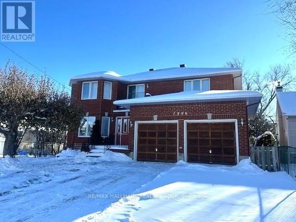 1396 Larose Avenue, Ottawa, ON K1Z7X7