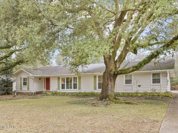 4359 Brook Drive, Jackson, MS 39206