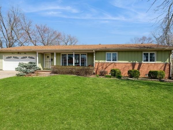 1225 3rd Street W, Milan, IL 61264