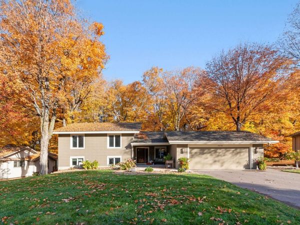 10730 34th Avenue N, Plymouth, MN 55441