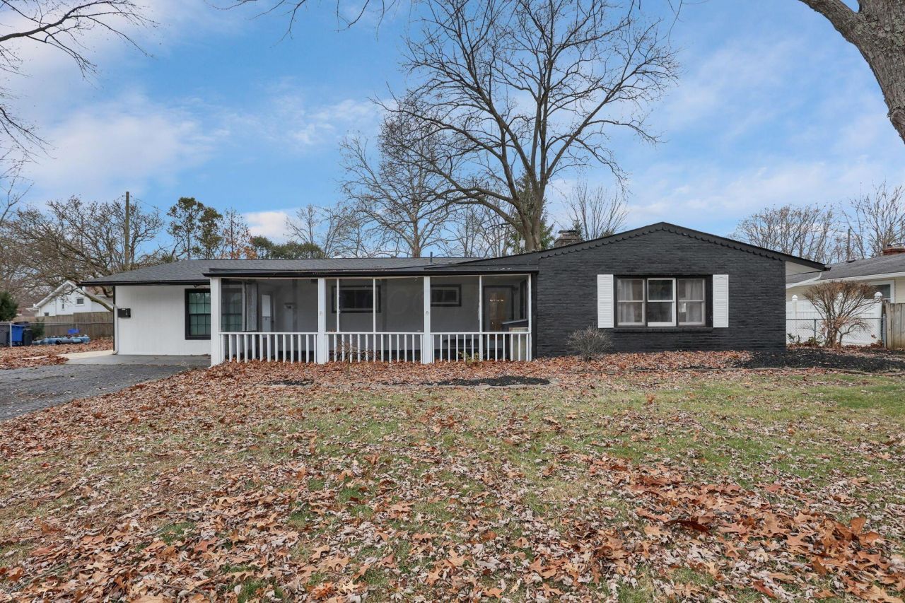 343 Flint Ridge Drive, Columbus, OH 43230 Main Photo