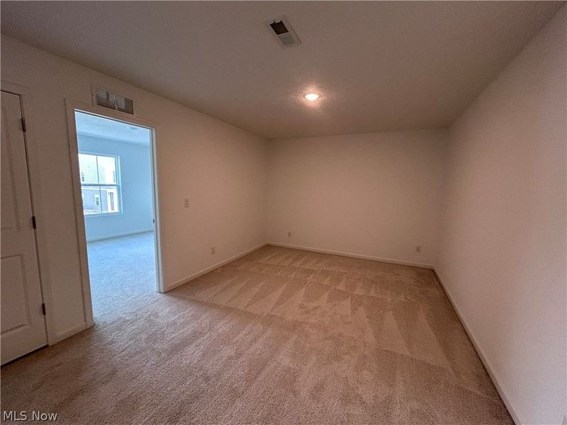 5076 Shepherds Glen, Willoughby, OH 44094 Photo 13