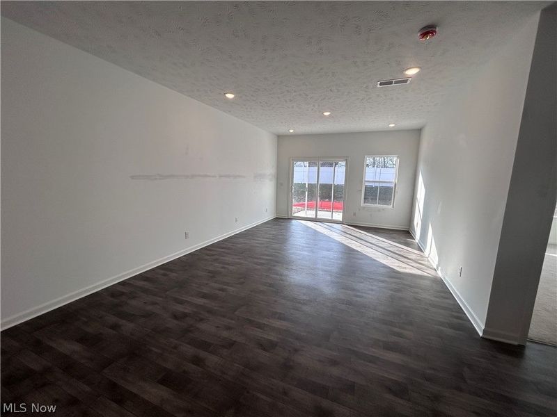 5076 Shepherds Glen, Willoughby, OH 44094 Photo 6