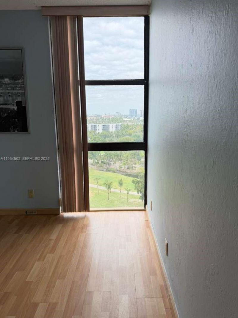 20379 W Country Club Dr , Unit 1433, Aventura, FL 33180 Photo