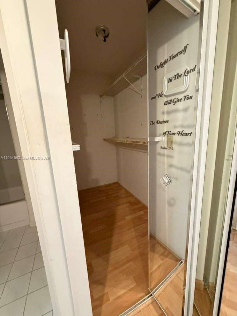 20379 W Country Club Dr , Unit 1433, Aventura, FL 33180 Photo