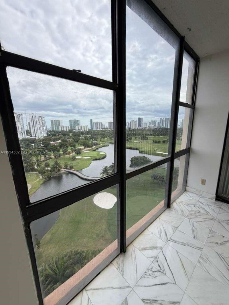 20379 W Country Club Dr , Unit 1433, Aventura, FL 33180 Photo