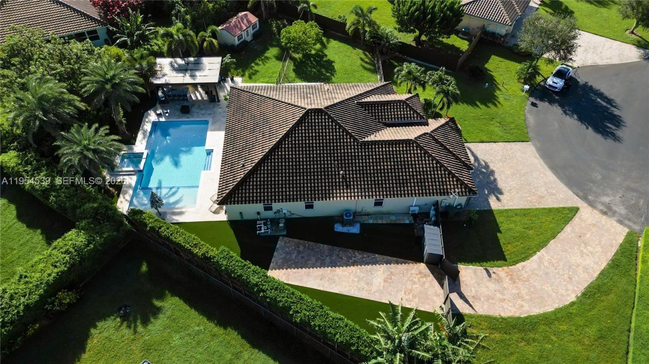 2133 NW 14th Pl, Homestead, FL 33030 Photo