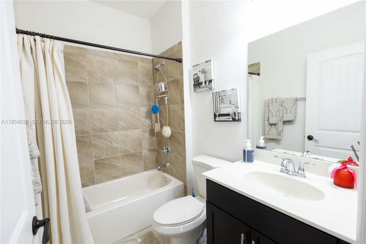 2133 NW 14th Pl, Homestead, FL 33030 Photo