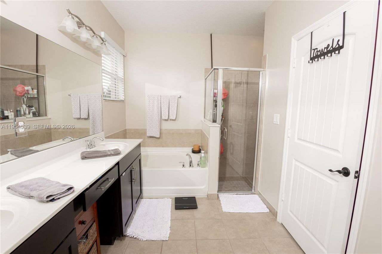 2133 NW 14th Pl, Homestead, FL 33030 Photo