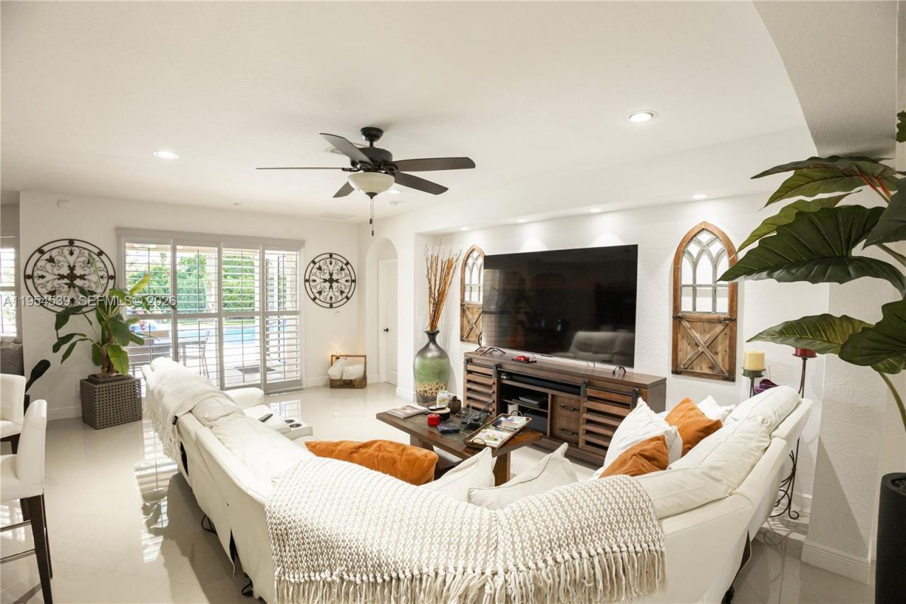 2133 NW 14th Pl, Homestead, FL 33030 Photo