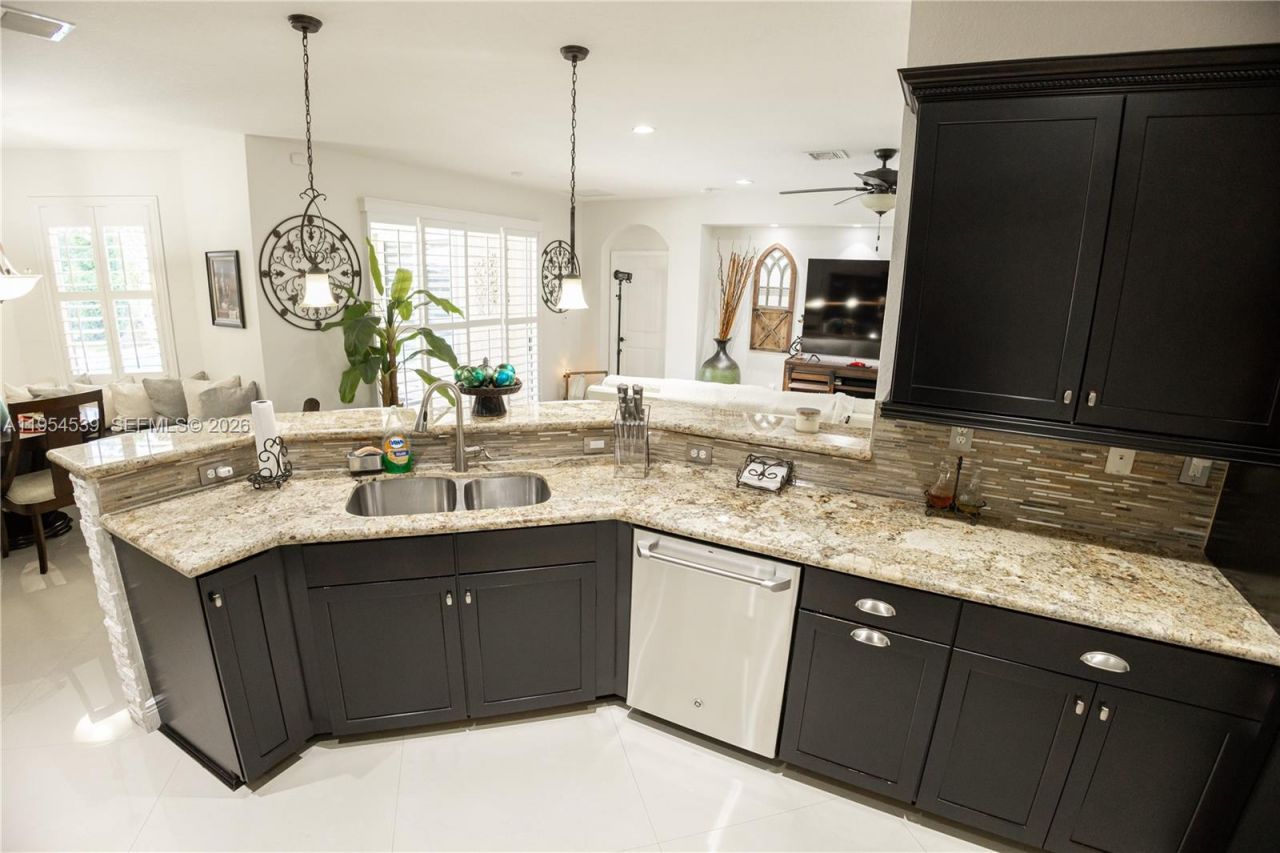 2133 NW 14th Pl, Homestead, FL 33030 Photo