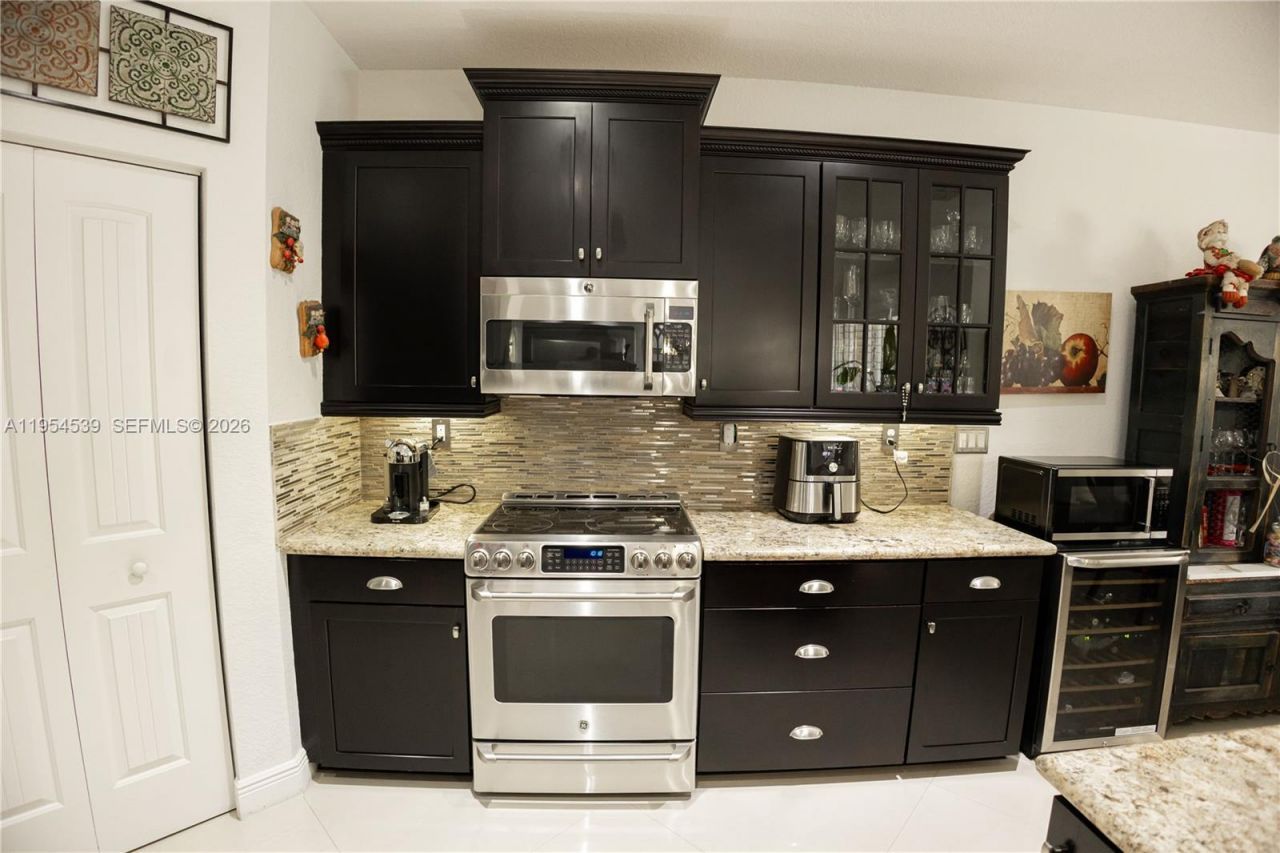 2133 NW 14th Pl, Homestead, FL 33030 Photo