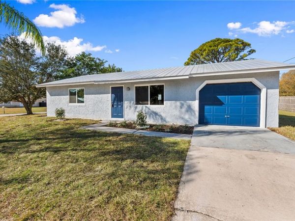 2075 7th Court SW, Vero Beach, FL 32962