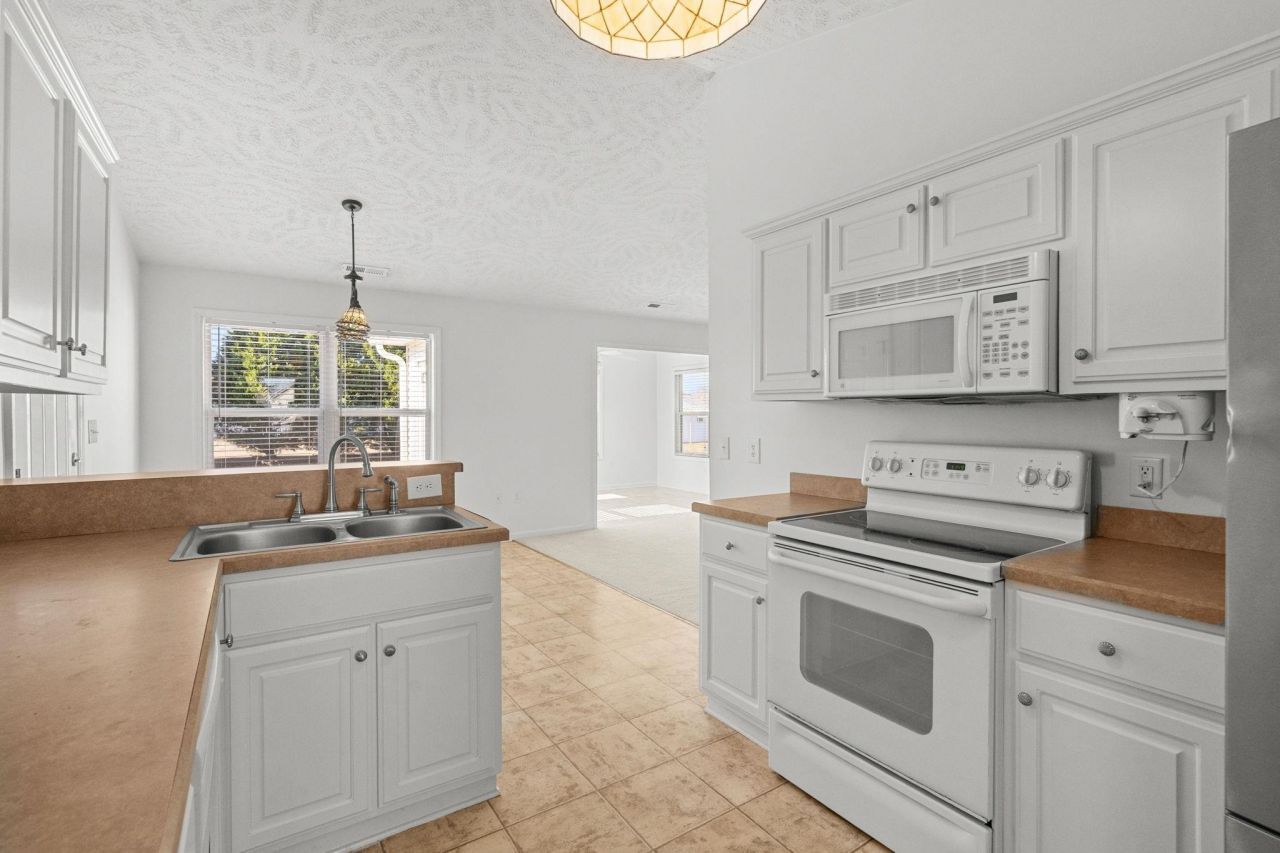 227 Sweetbay Magnolia St. Photo 14