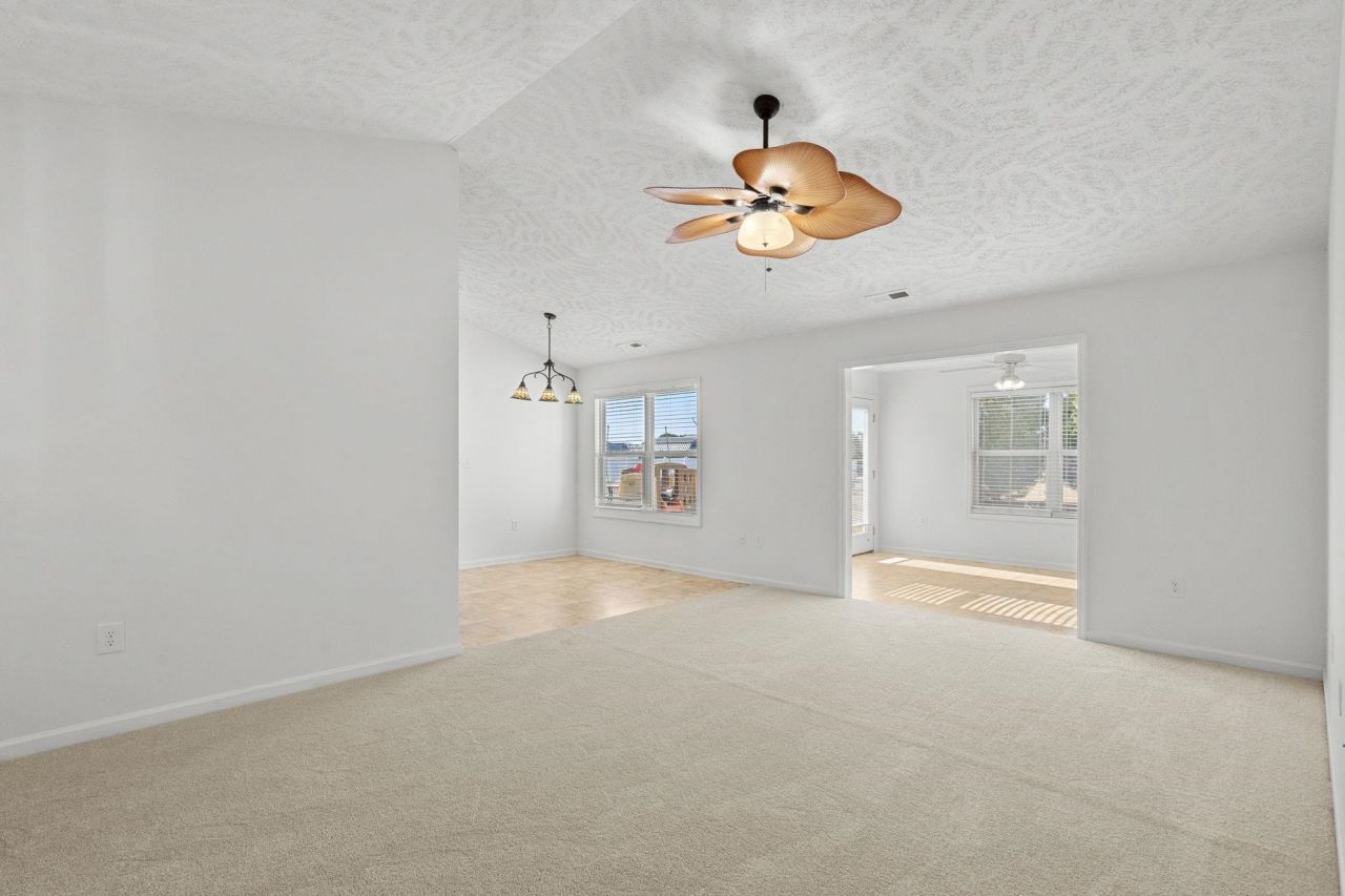 227 Sweetbay Magnolia St. Photo 6