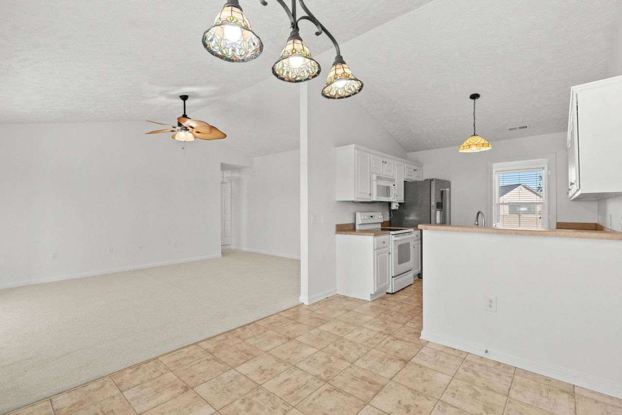 227 Sweetbay Magnolia St. Photo 9