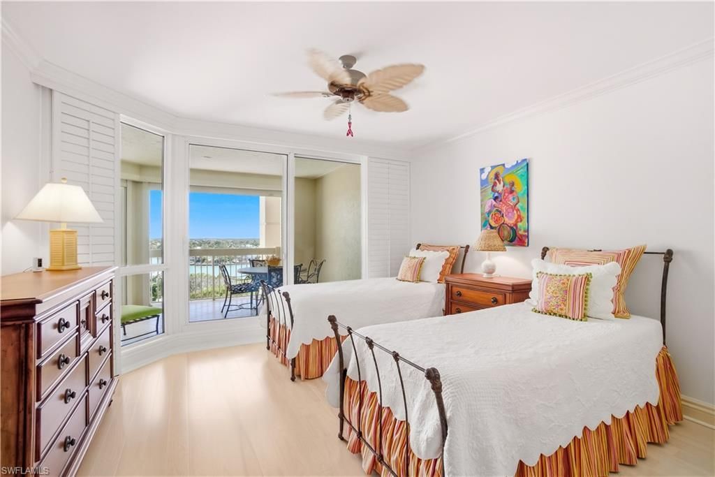 4021 Gulf Shore Blvd N, Unit 1002, Naples, FL 34103 Photo