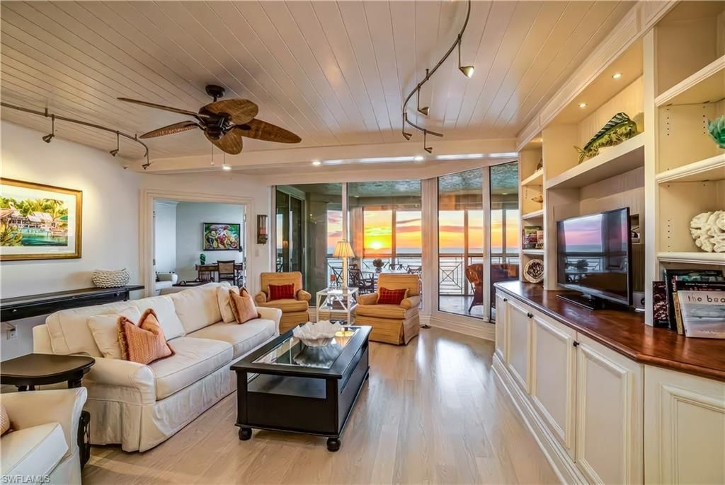 4021 Gulf Shore Blvd N, Unit 1002, Naples, FL 34103 Photo