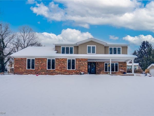 1353 Berkshire Road, Stow, OH 44224
