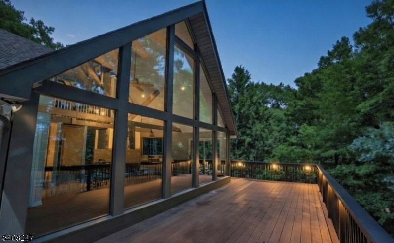 5 Flora Ave, Hopatcong, NJ 07874 Main Photo