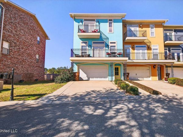 7 Oak Alley Lane, Long Beach, MS 39560