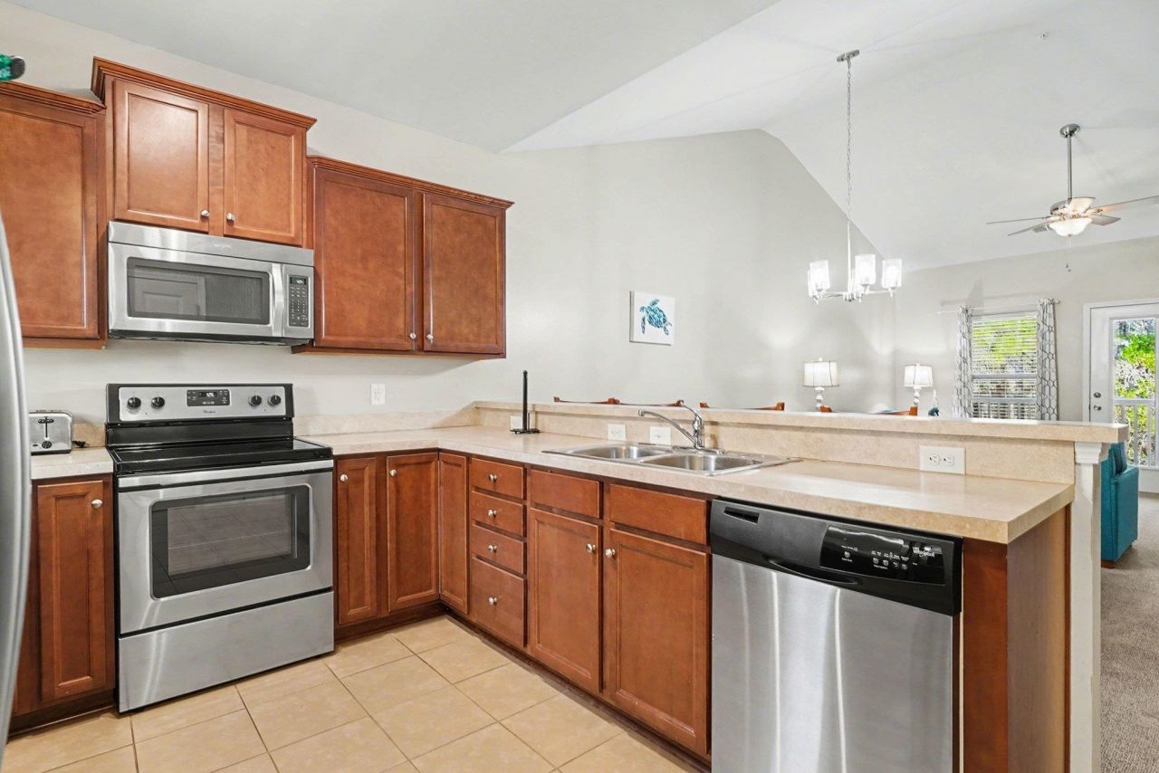 6253 Catalina Dr. Photo 11