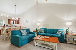 6253 Catalina Dr. photo 4