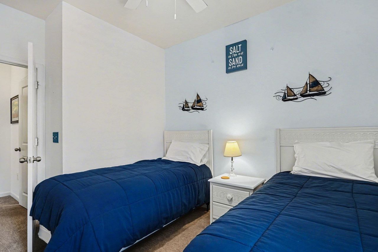 6253 Catalina Dr. Photo 20