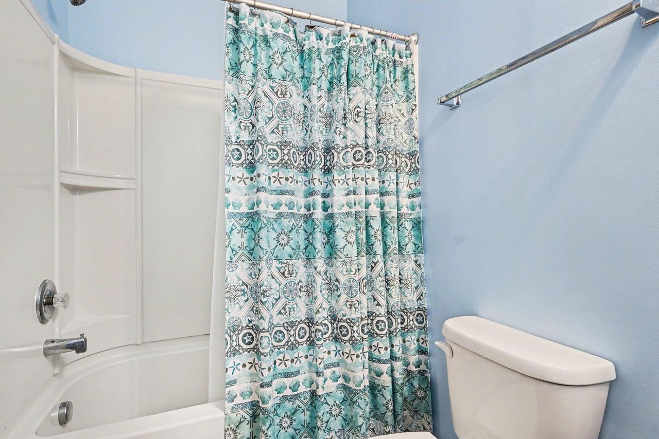 6253 Catalina Dr. Photo 22