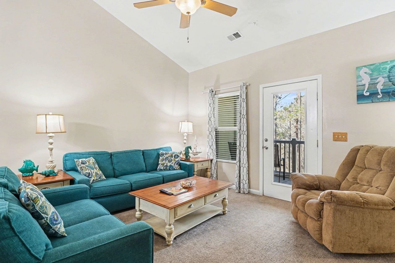 6253 Catalina Dr. Photo 5