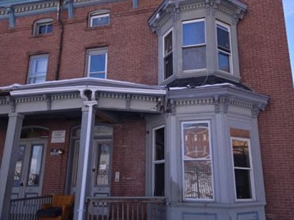 40 Byers St, Springfield, MA 01105