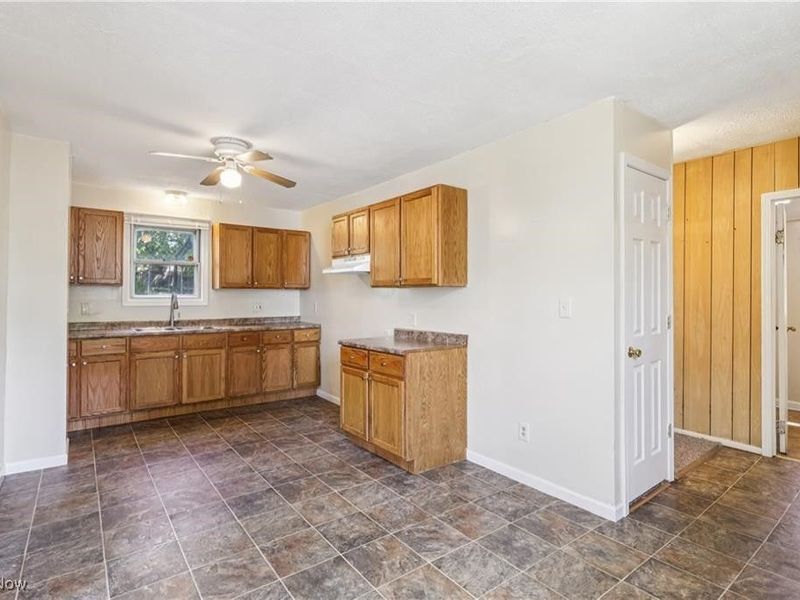 1254 Welsh Avenue, Akron, OH 44314 Photo 7