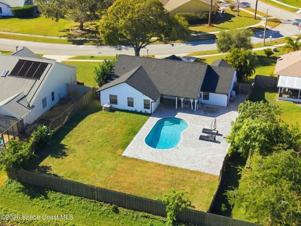 2420 Bent Pine Street, Melbourne, FL 32935