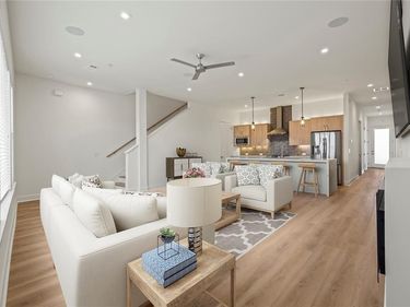 1901 S Harwood Street, Unit 308, Dallas, TX 75215