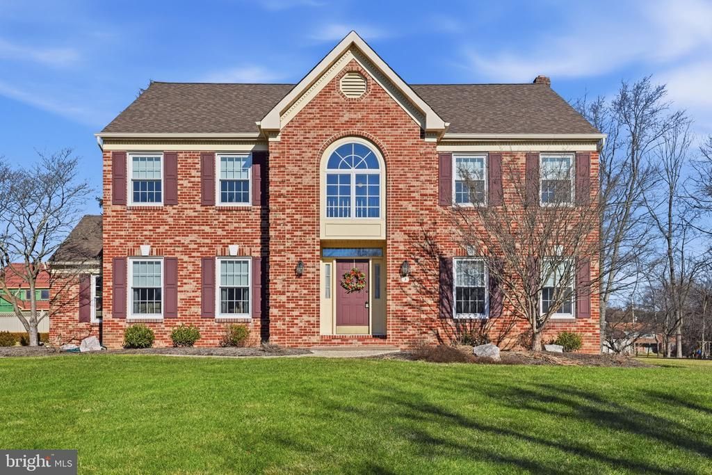 3 Swallow Road, Holland, PA 18966 Main Photo