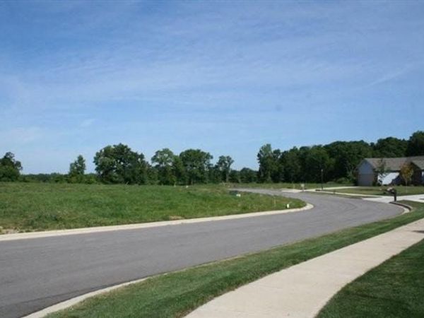 2275 Highlander Drive, Warsaw, IN 46580