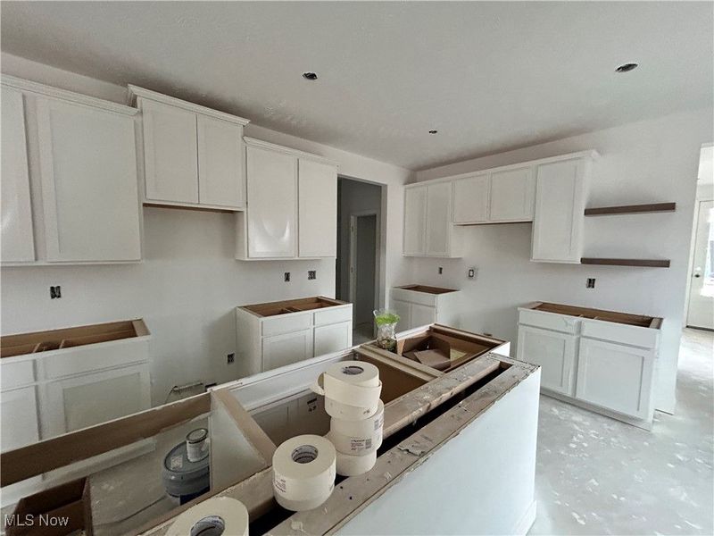 5079 Shepherds Glen, Willoughby, OH 44094 Photo 4